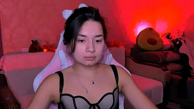 Snapshot of Swee_Alicee chatting on September 17, 6:39 pm Swee Alicee online show from September 17, 6:39 pm