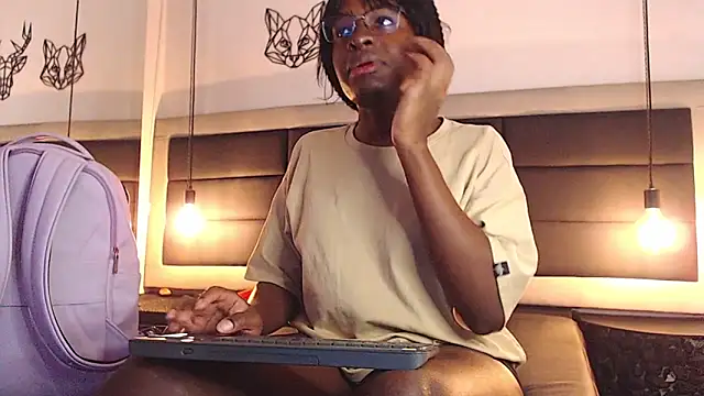 candy lovee69 online show from March 6, 8:26 pm