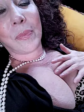 GypsyEsmeralda online show from October 30, 12:06 pm