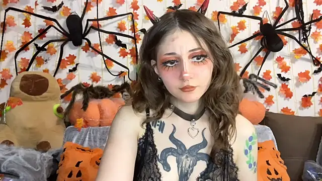 Snapshot of _Devill_Baby chatting on October 5, 6:24 pm Devill Baby online show from October 5, 6:24 pm