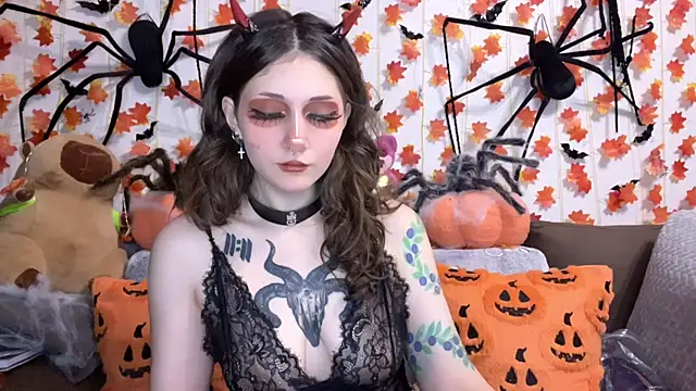 Snapshot of _Devill_Baby chatting on October 13, 5:15 pm Devill Baby online show from October 13, 5:15 pm