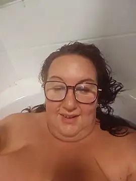 Bekahblows online show from October 12, 9:06 pm