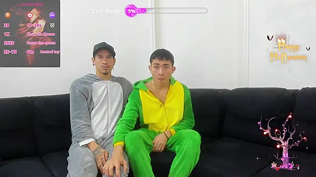 StrawwBoys online show from November 6, 10:43 am