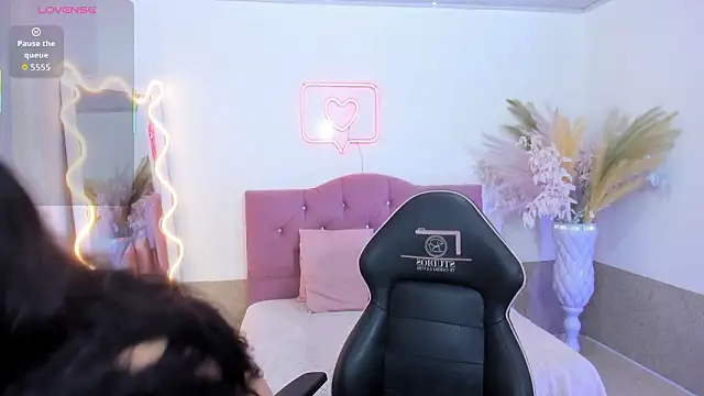 kendra tay online show from January 17, 3:03 am