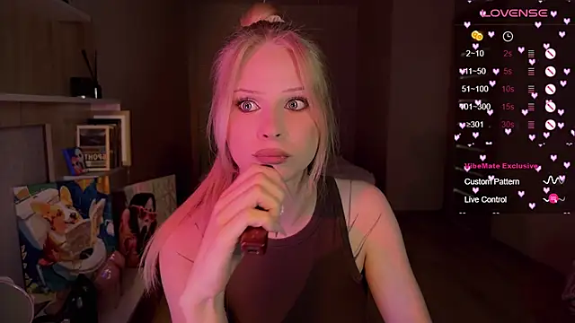 Snapshot of lisa_barbie chatting on September 23, 5:33 pm lisa barbie online show from September 23, 5:33 pm