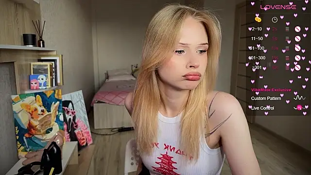 Snapshot of lisa_barbie chatting on October 2, 8:08 am lisa barbie online show from October 2, 8:08 am
