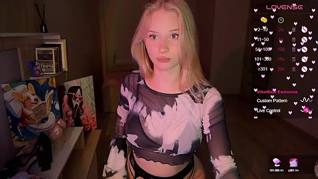 Snapshot of lisa_barbie chatting on September 21, 5:00 pm lisa barbie online show from September 21, 5:00 pm