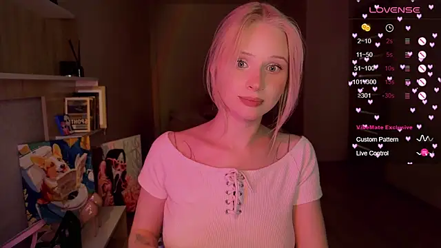 Snapshot of lisa_barbie chatting on September 22, 5:11 pm lisa barbie online show from September 22, 5:11 pm