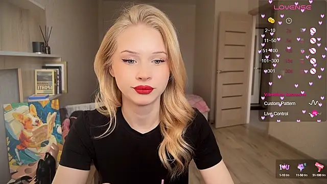 Snapshot of lisa_barbie chatting on October 9, 7:56 am lisa barbie online show from October 9, 7:56 am