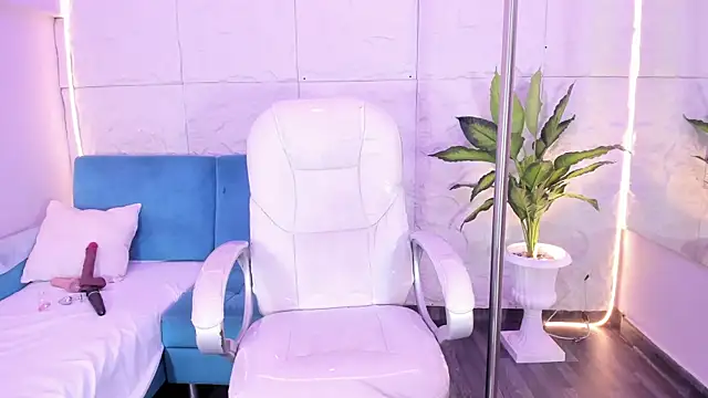 KarimeRous online show from December 20, 10:47 pm