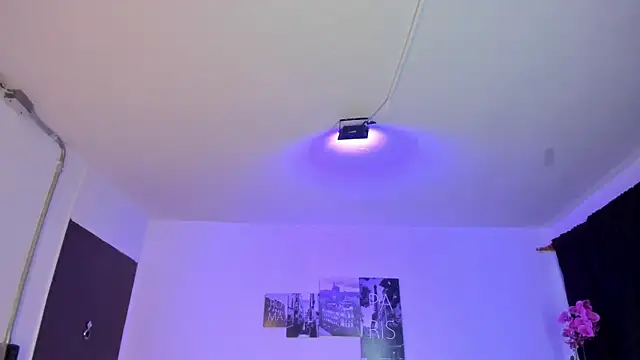 Snapshot of Amy_Kiitty_ chatting on September 10, 12:49 pm Amy Kiitty online show from September 10, 12:49 pm