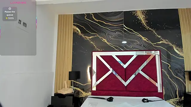 KarinaSimonz online show from December 13, 8:15 pm