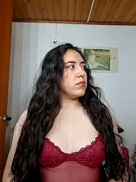 Emi chik online show from April 18, 11:56 am