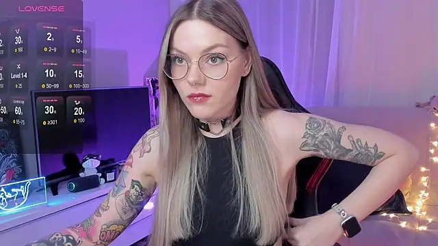 Marta May  online show from October 8, 6:34 pm