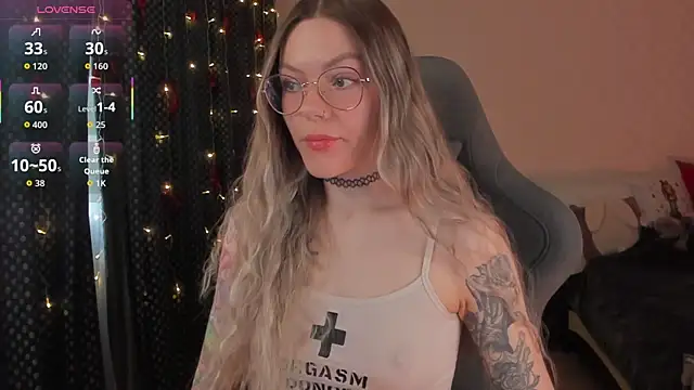 Marta May  online show from January 13, 9:35 am