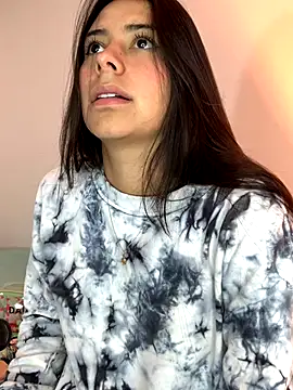 Snapshot of GabyButtler1 chatting on October 16, 12:02 am GabyButtler1 online show from October 16, 12:02 am