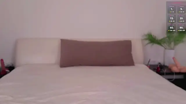 Snapshot of jolly_bellle chatting on September 14, 1:25 am jolly bellle online show from September 14, 1:25 am