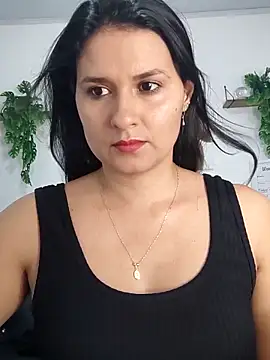 Snapshot of elena_jonees chatting on September 29, 7:08 pm elena jonees online show from September 29, 7:08 pm