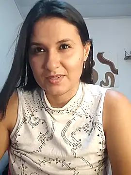 Snapshot of elena_jonees chatting on September 11, 8:09 pm elena jonees online show from September 11, 8:09 pm