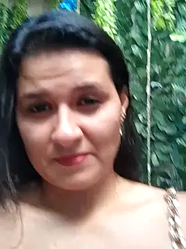 Snapshot of elena_jonees chatting on October 3, 8:36 pm elena jonees online show from October 3, 8:36 pm