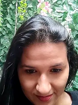 Snapshot of elena_jonees chatting on October 10, 9:09 pm elena jonees online show from October 10, 9:09 pm