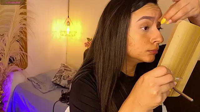 Snapshot of Hannah_williams1 chatting on September 17, 9:46 pm Hannah williams1 online show from September 17, 9:46 pm