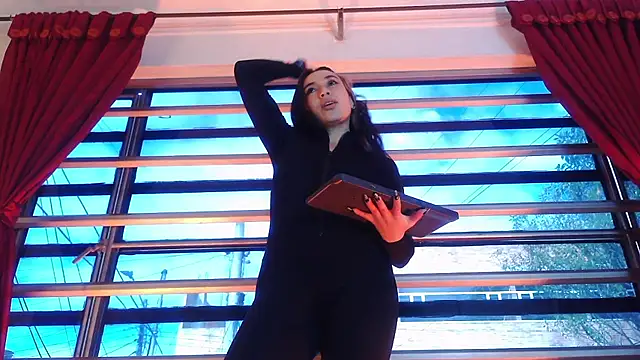 NYX1126 online show from November 25, 1:24 pm