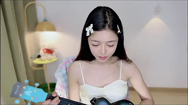 xiaodaibabyy online show from July 17, 1:37 pm