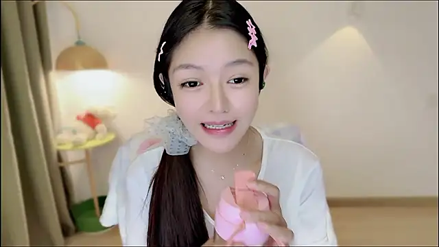 xiaodaibabyy online show from July 12, 2:07 pm