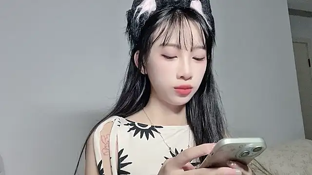 Lili-2 online show from July 22, 3:35 pm