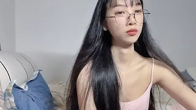 Lili-2 online show from July 4, 5:31 pm
