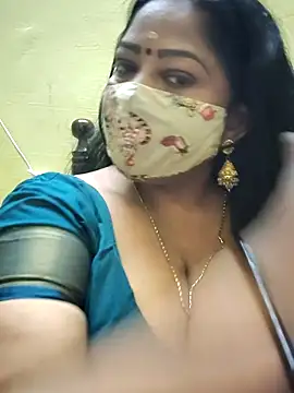 Snapshot of maniisha chatting on October 5, 8:03 pm maniisha online show from October 5, 8:03 pm