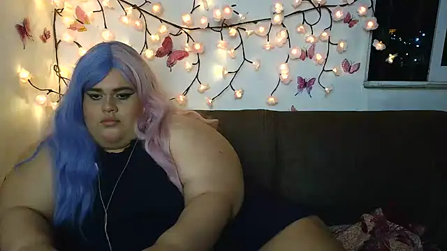 GeovanaLiveHot online show from April 7, 5:53 am