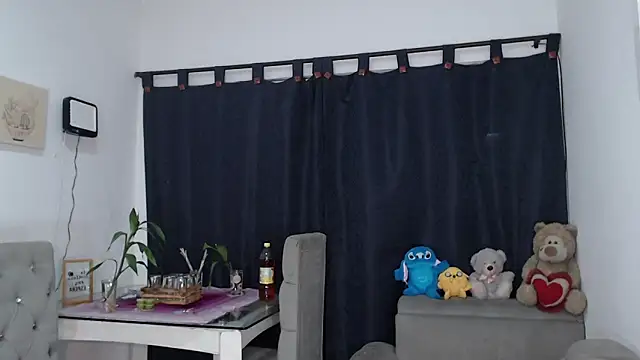 DIRTY DOLL BIGCOCK online show from April 12, 7:44 am