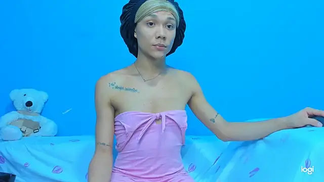 StassieBell online show from November 13, 6:01 am