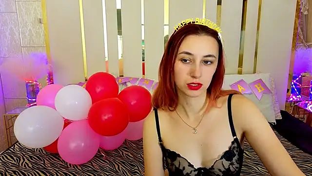 Snapshot of Roxy_Rayy chatting on October 6, 1:06 pm Roxy Rayy online show from October 6, 1:06 pm