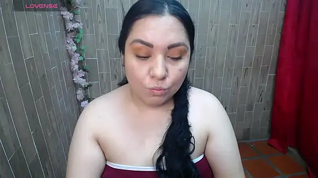 solyeria online show from July 22, 1:28 am