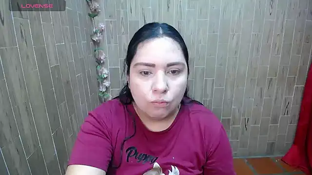 solyeria online show from October 13, 9:28 pm