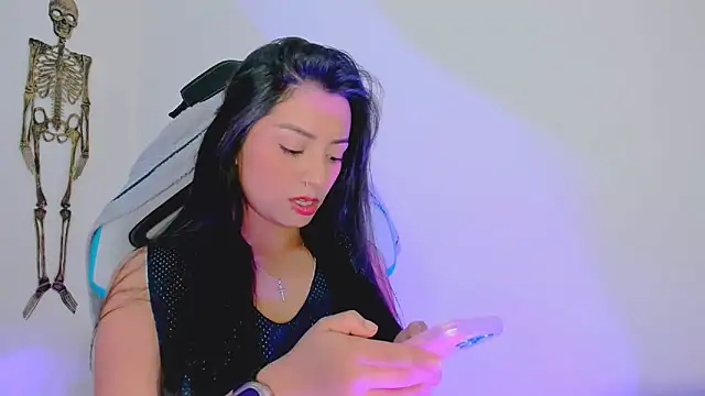 Snapshot of missycanoo chatting on October 19, 11:40 pm missycanoo online show from October 19, 11:40 pm