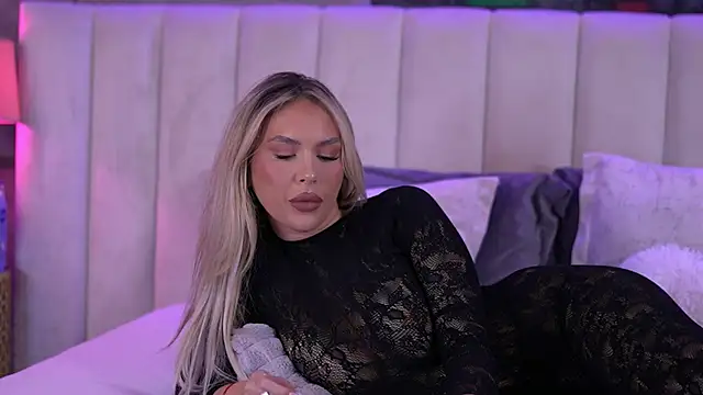 SelenaFrost online show from March 10, 9:02 am