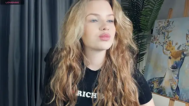 ElizavecaSunrise online show from November 3, 2:10 pm