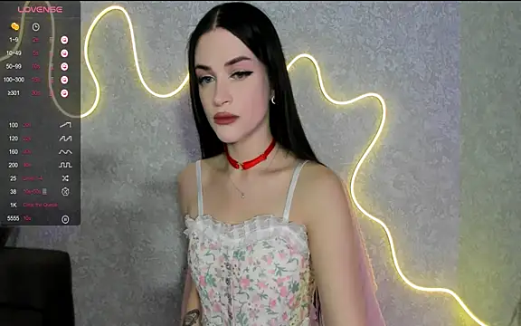 Snapshot of Molly_Crystall chatting on October 7, 4:39 am Molly Crystall online show from October 7, 4:39 am