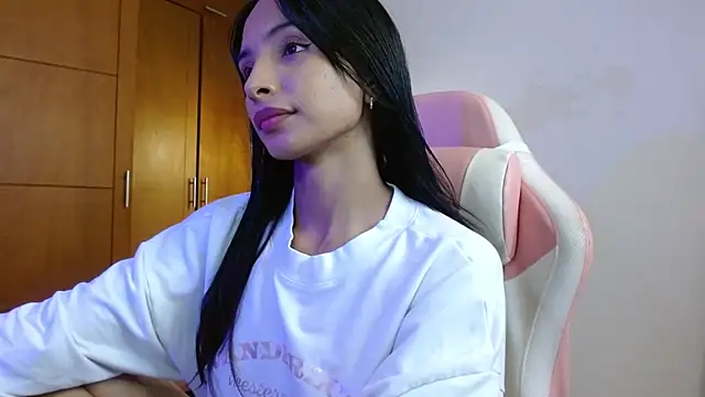 AnnitaSerna  online show from November 22, 6:16 am