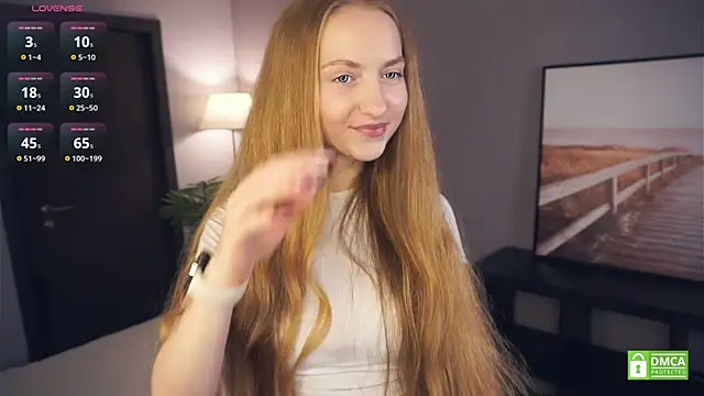 EsmaCarll online show from December 1, 8:22 pm