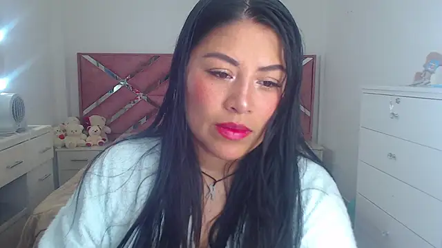 Snapshot of moan_sex2 chatting on October 14, 5:43 am moan sex2 online show from October 14, 5:43 am