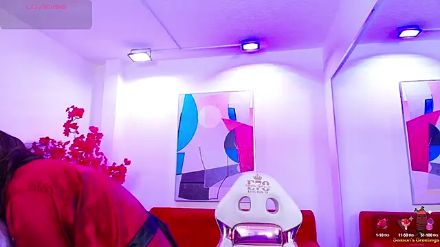 Snapshot of Ema_louis_ chatting on September 15, 12:35 pm Ema louis online show from September 15, 12:35 pm