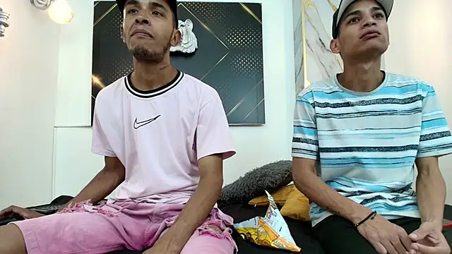 JordanAndAndrew online show from December 15, 10:26 pm