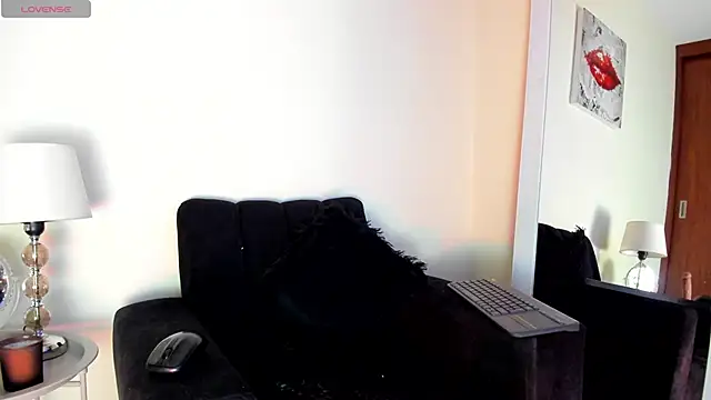 victoria  lace  online show from March 8, 1:13 am