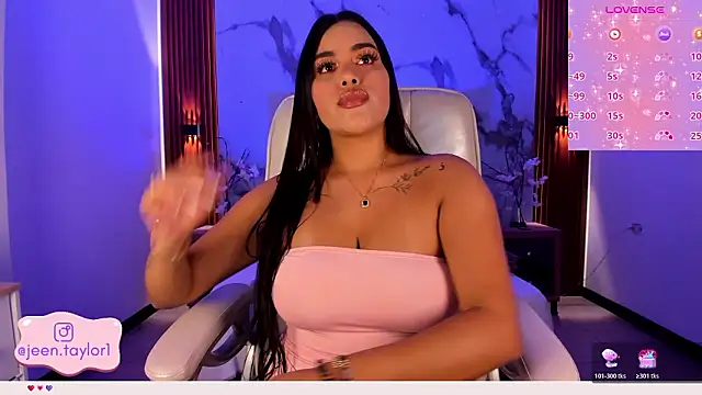 Jeen Taylor online show from February 9, 8:22 pm