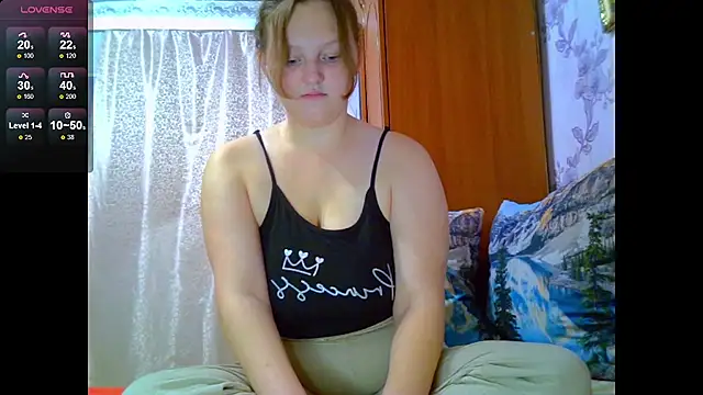 Snapshot of Aria__Dark chatting on October 15, 8:33 pm Aria Dark online show from October 15, 8:33 pm